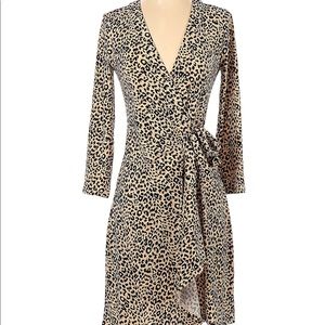 BCBGMAXAZRIA LEOPARD PRINT WRAP DRESS